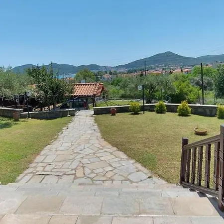Holiday home Chrysa *